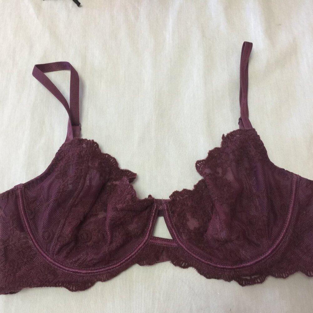 🦚🦚🦚 INTIMATELLY WOMENS UNDERWIRE BRA SIZE 32D 🦚🦚🦚